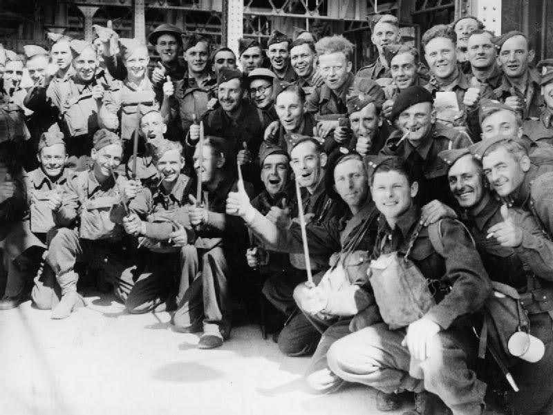 Die geretteten Soldaten in Dover.